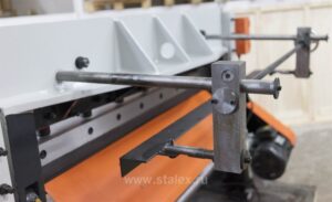 Фото 27 - Гильотина электромеханическая STALEX Q11-4×2500.