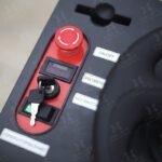 Фото 14 - Самоходный Ножничный Подъемник QZ-050-090 WD OXLIFT 500 кг 9 м.