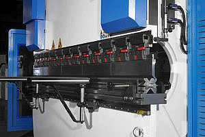 Фото 35 - MetalTec HBM 63/2500C Листогибочные гидравлические прессы с ЧПУ контроллером TP10S.