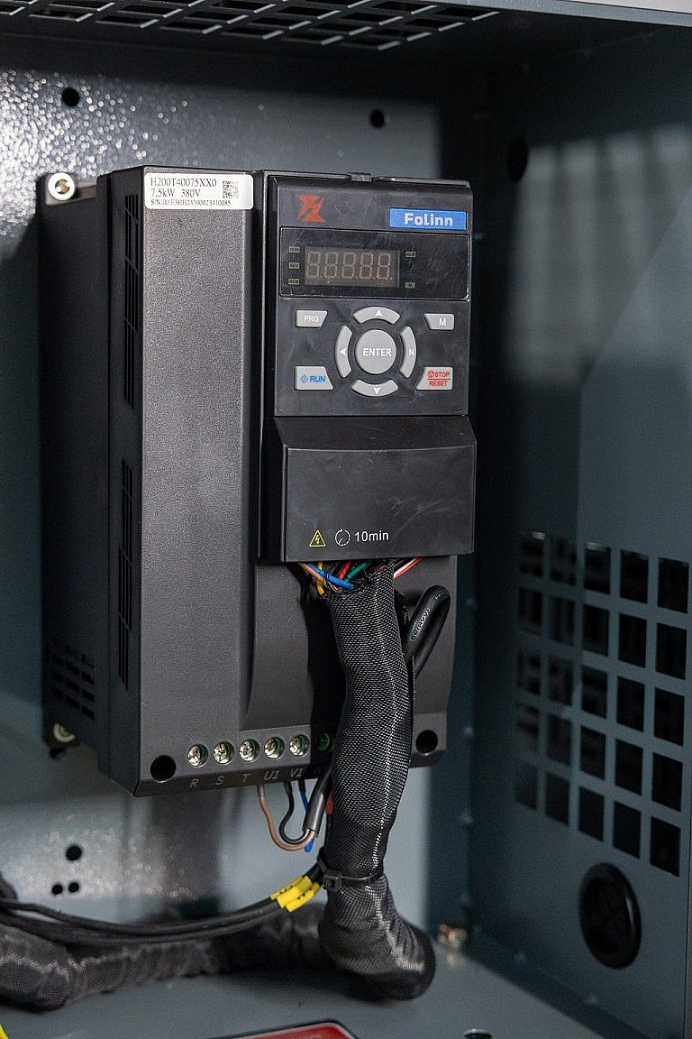 Фото 8 - Винтовой компрессор IC 30/8 C VSD IP23.