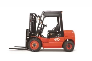 Фото 5 - Погрузчик вилочный электрический EP Equipment EFL302 ECONOMY SERIES (LI-ION, 3F480, SS, ST, 205 Ah, четырехопорный).