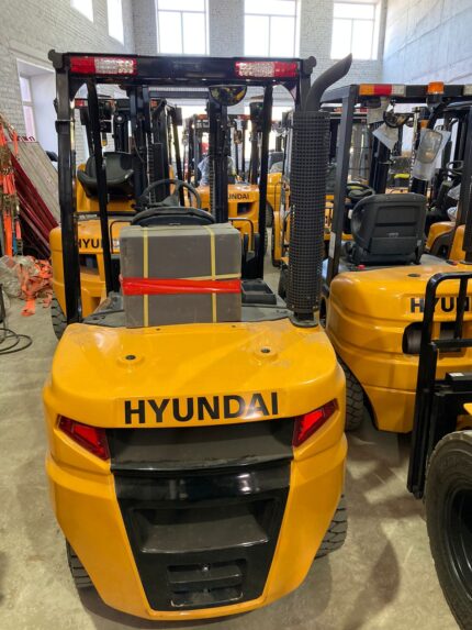 Фото 94 - Вилочный погрузчик Hyundai 35DA-9.
