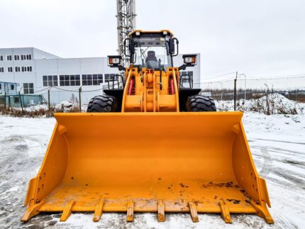 Фото 28 - Фронтальный погрузчик Lonking CDM853.